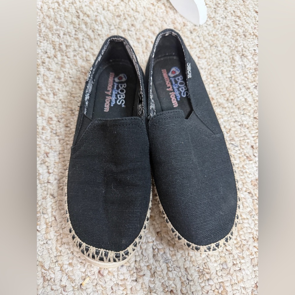 Bobs Skechers Memory foam Slip-On Shoes with Woven Trim size 7.5